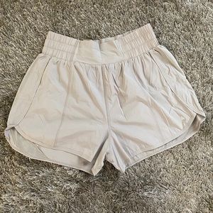 The Breeze Short - Sea Salt (L but fits like M)